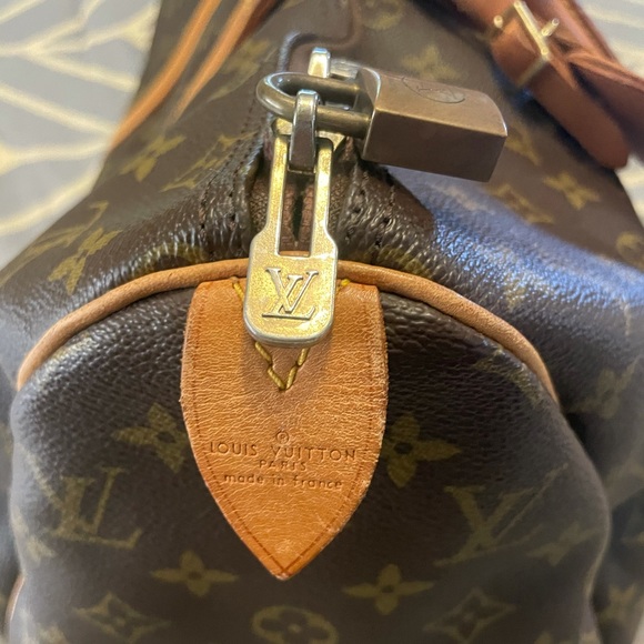 Louis Vuitton | Keepall 45 - Picture 5 of 16